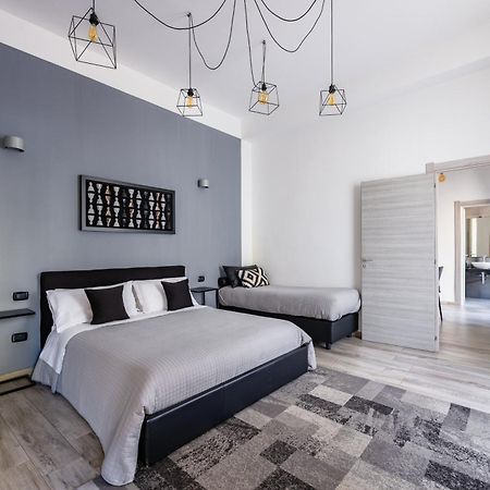 Palazzo Mormando - Modern Apartment نابولي المظهر الخارجي الصورة