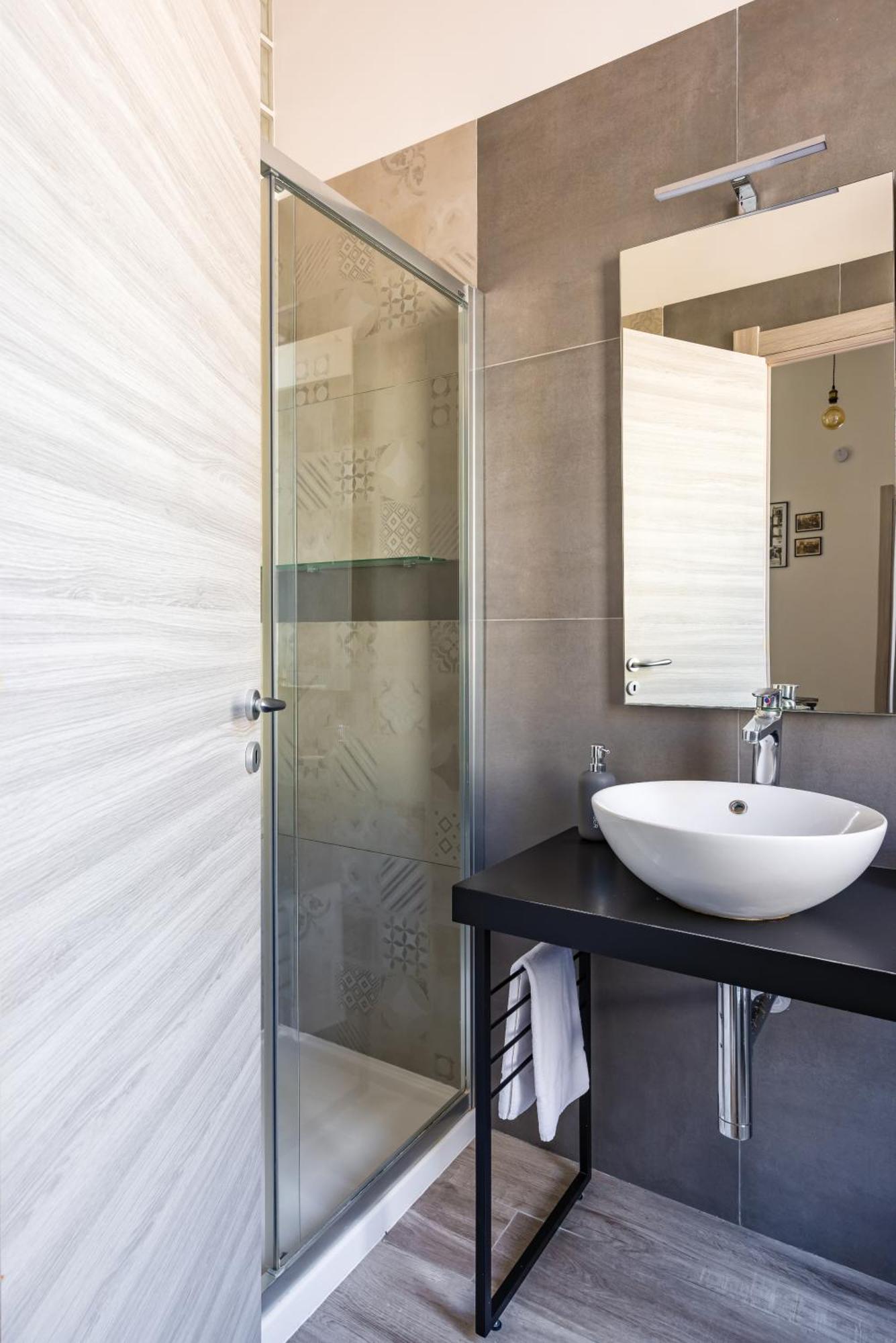 Palazzo Mormando - Modern Apartment نابولي المظهر الخارجي الصورة