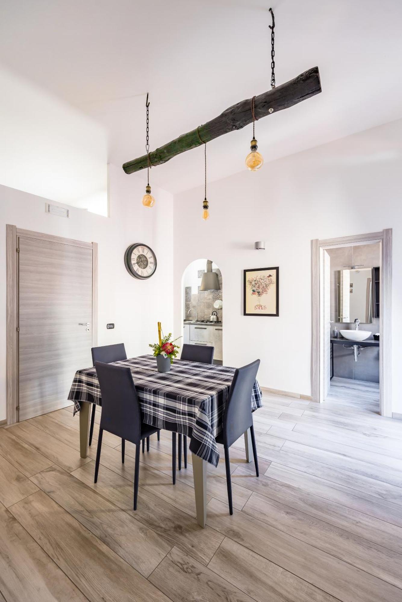 Palazzo Mormando - Modern Apartment نابولي المظهر الخارجي الصورة
